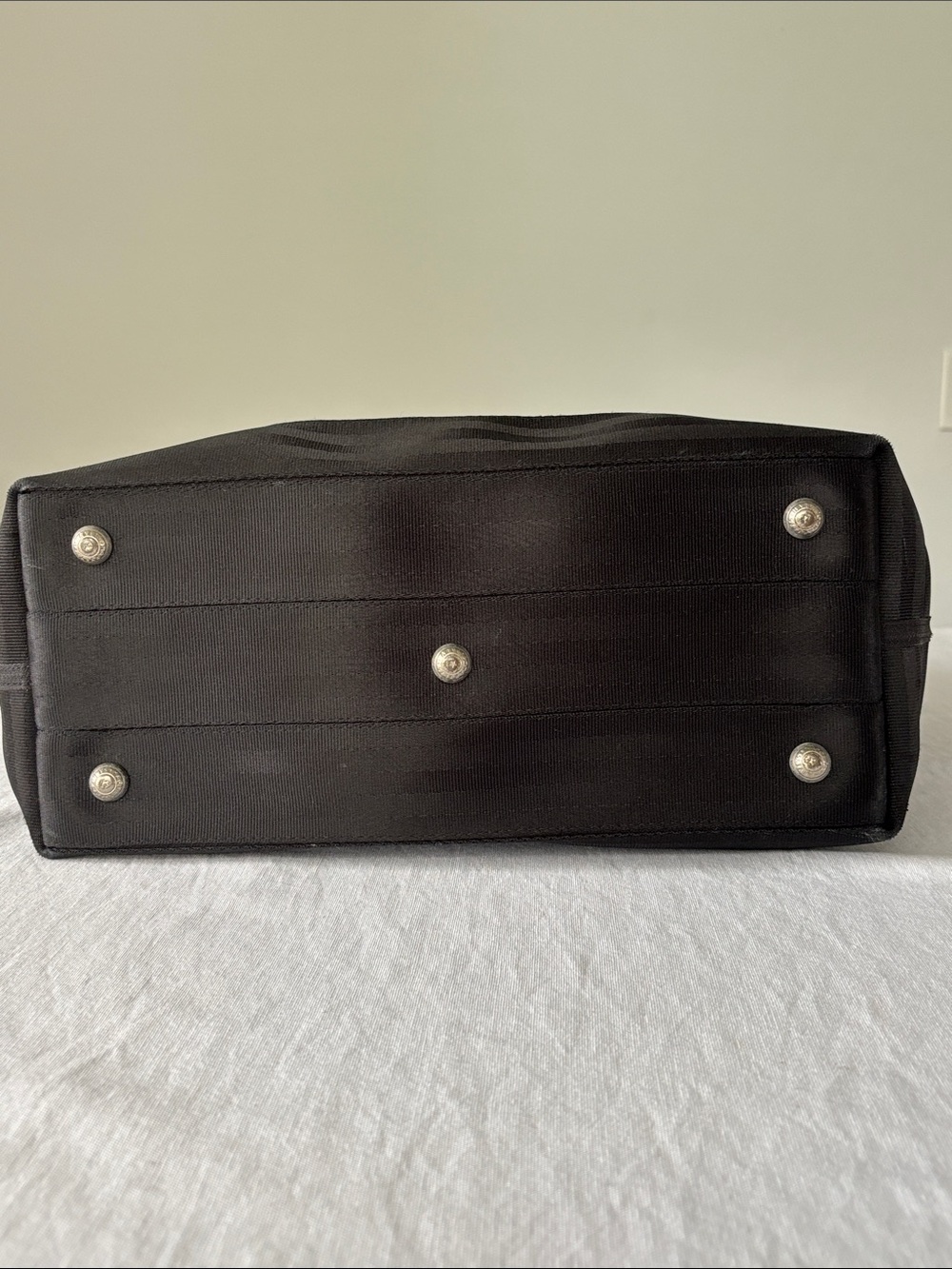 Harveys Black Women's Travel Messenger Bag Flap Over Pockets - Picture 8 of 16